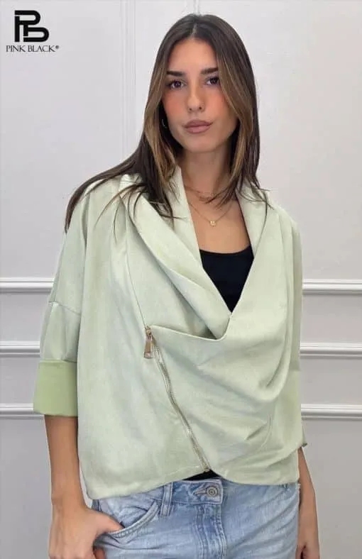 Setze dich stilvoll in Szene: Du trägst die grüne 