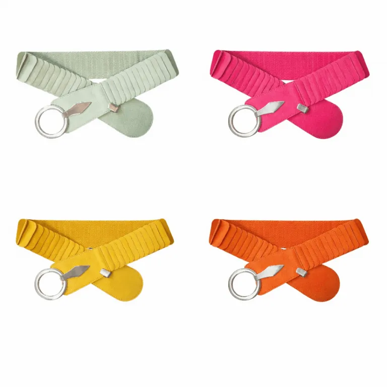 Urban Flex Gürtel: Set mit vier elastischen Damengürteln in Grün, Pink, Gelb und Orange.